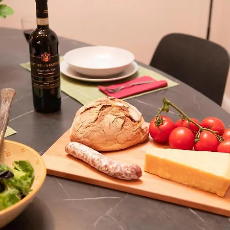 Leopoldo 2 - Elevator