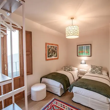 Leopoldo 2 - Elevator