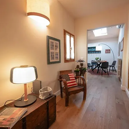 Leopoldo 2 - Elevator