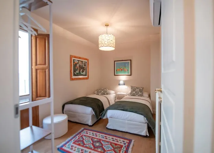 Leopoldo 2 - Elevator